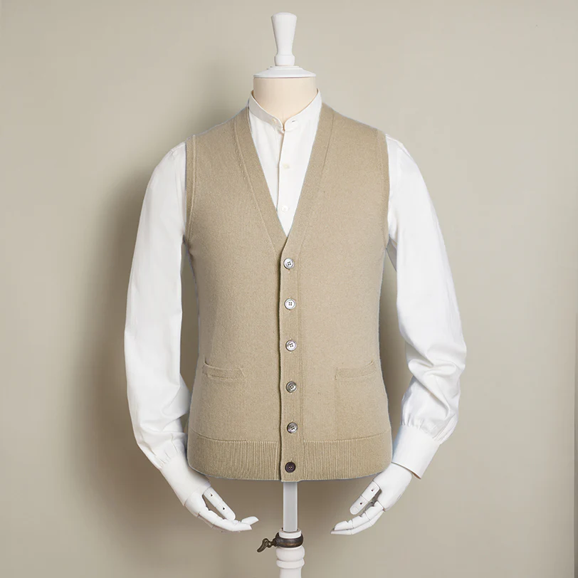12-Gauge Cashmere Blend Waistcoat With Pockets In Natural