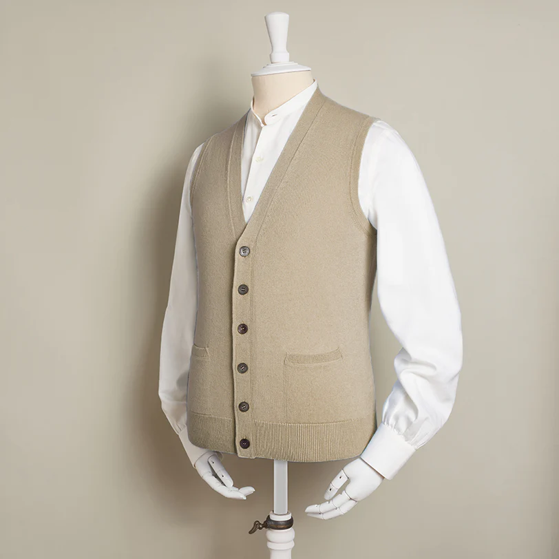 12-Gauge Cashmere Blend Waistcoat With Pockets In Natural - Image 2
