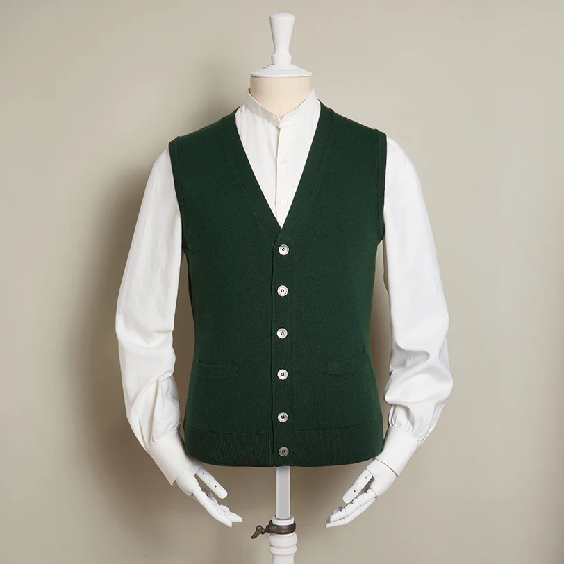 12-Gauge Cashmere Blend Waistcoat With Pockets In Dark Green