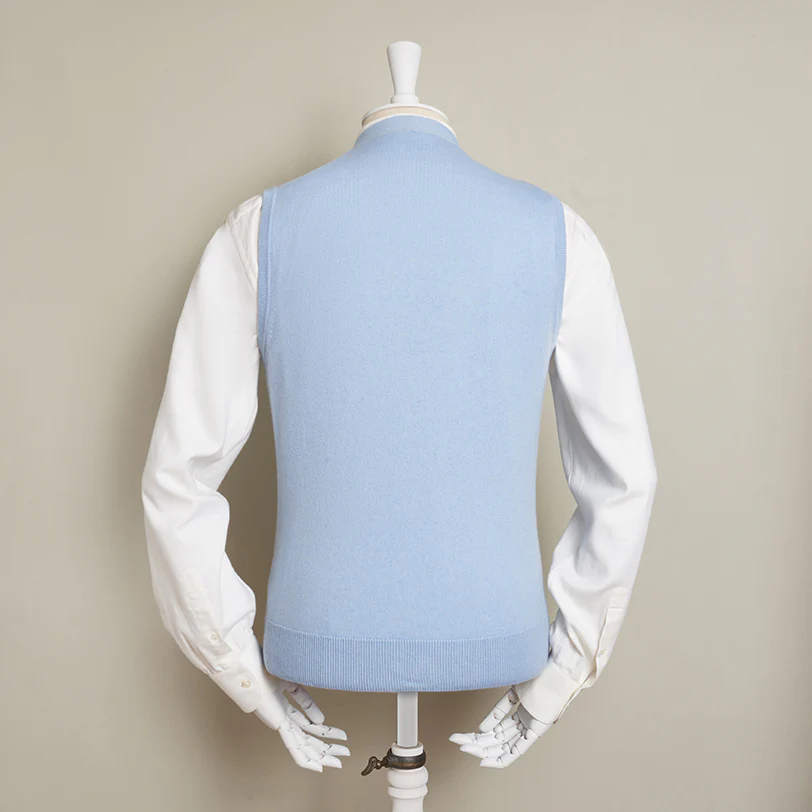 12-Gauge Cashmere Blend Waistcoat With Pockets In Sky - Image 3