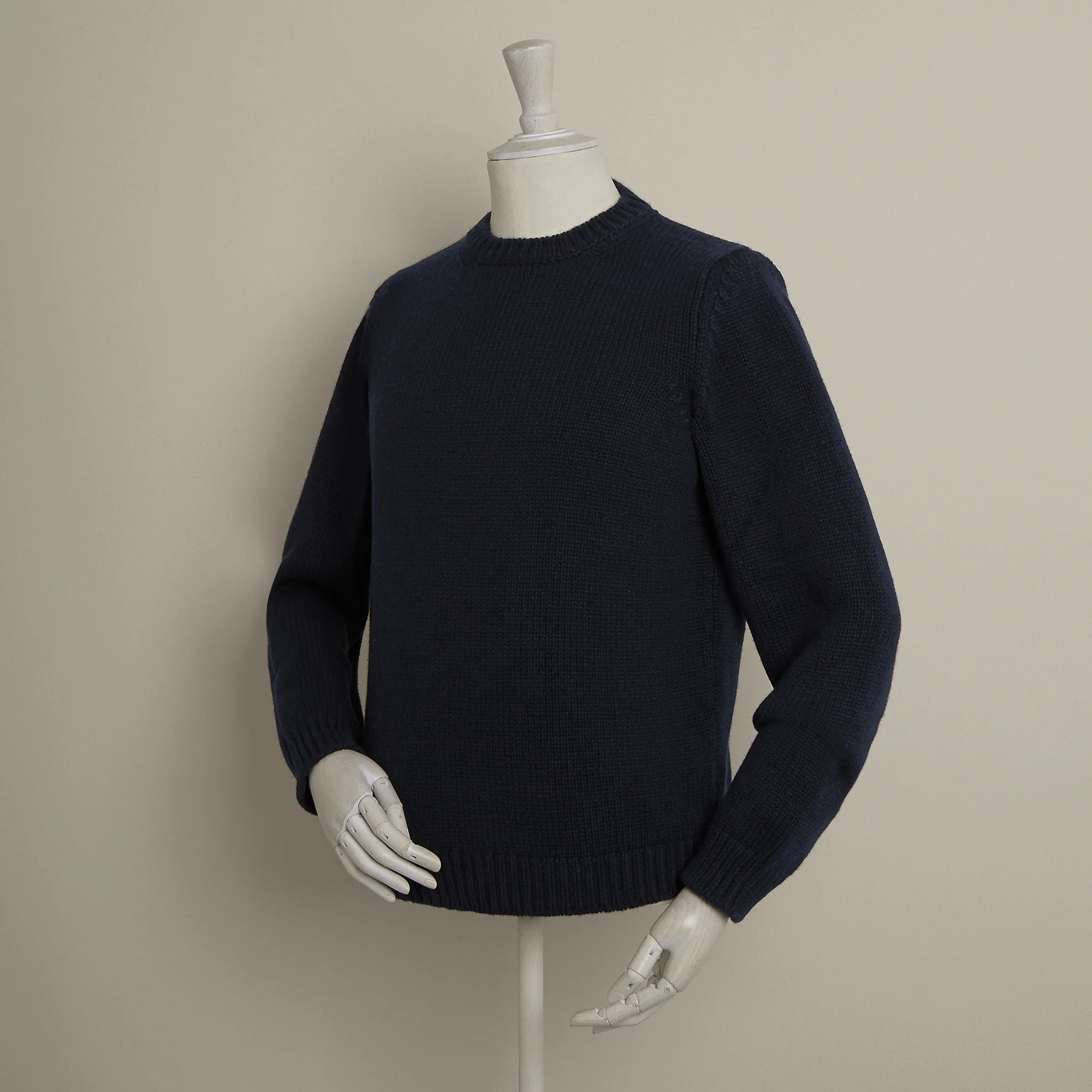 12Ply Plain Knit Cashmere Sweater In Navy - Image 2
