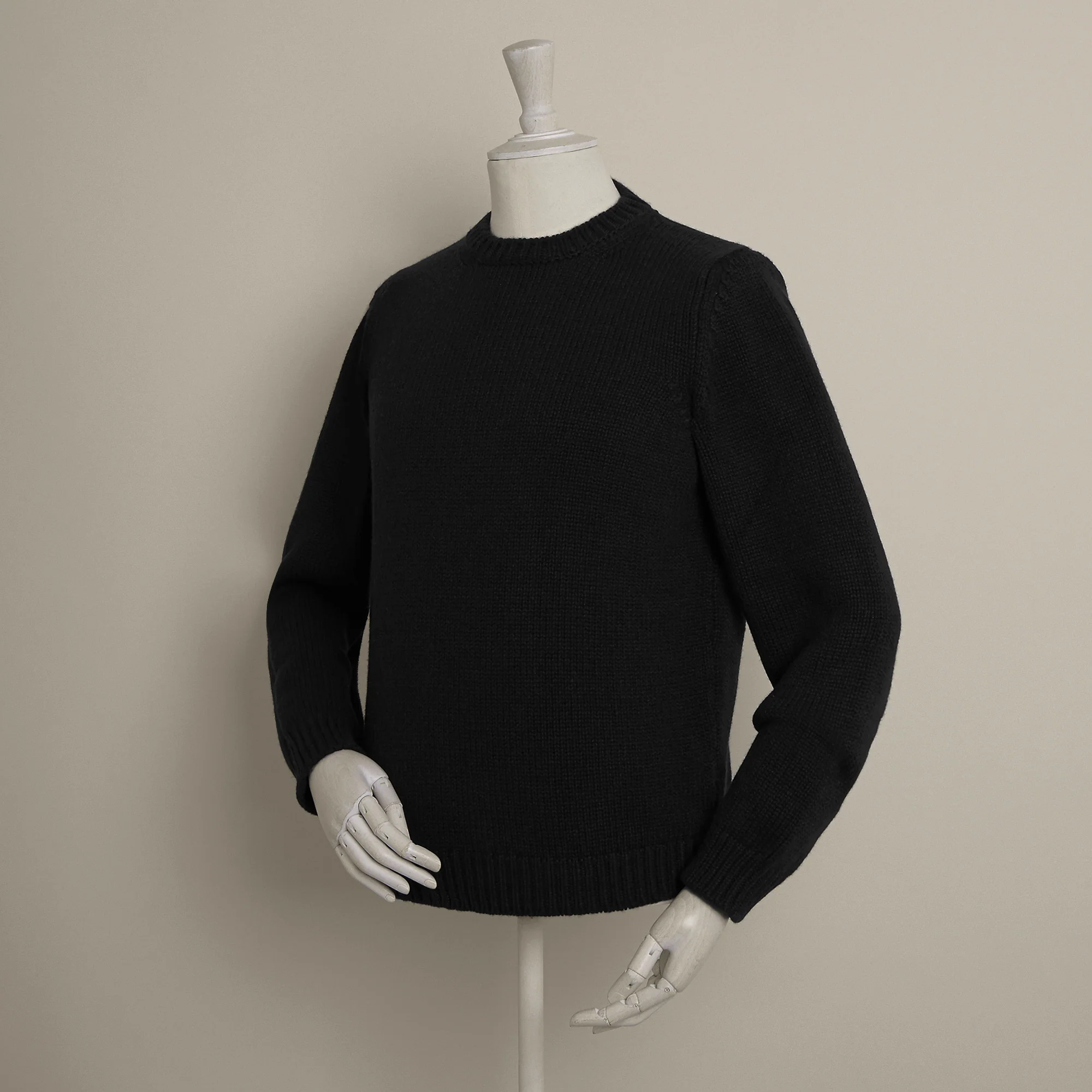 12Ply Plain Knit Cashmere Sweater in Black - Image 2