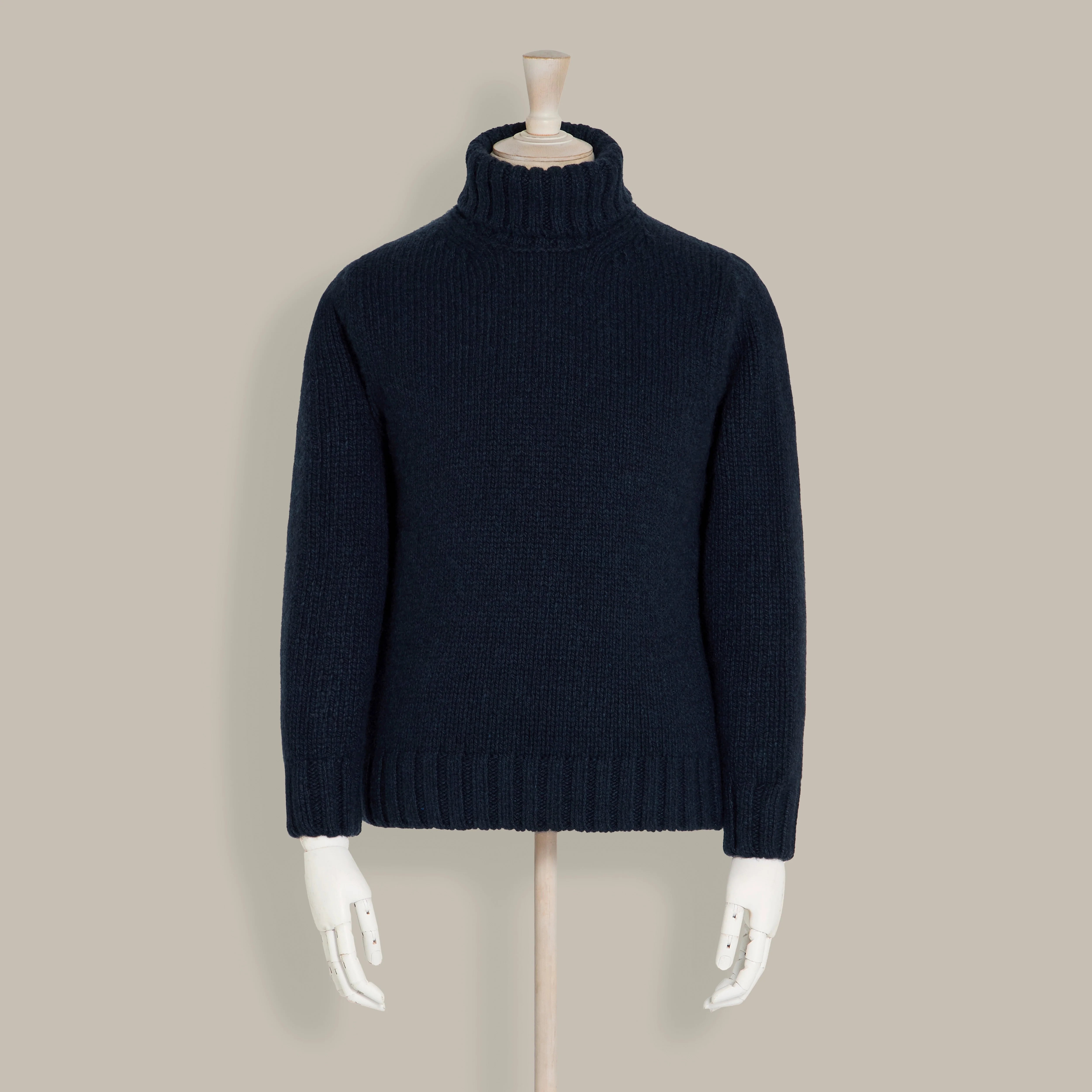 1Ply Cashmere Roll Neck Sweater in Navy