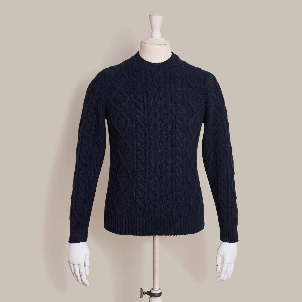 Aran Knit Cashmere Blend Crew Neck Sweater In Navy