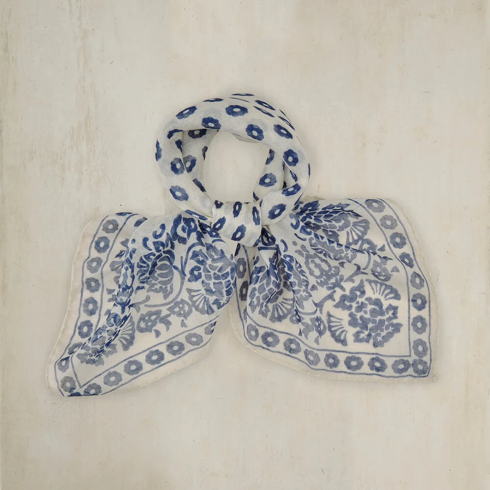 Cashmere And Silk Geometric Provence Neckerchief In Denim