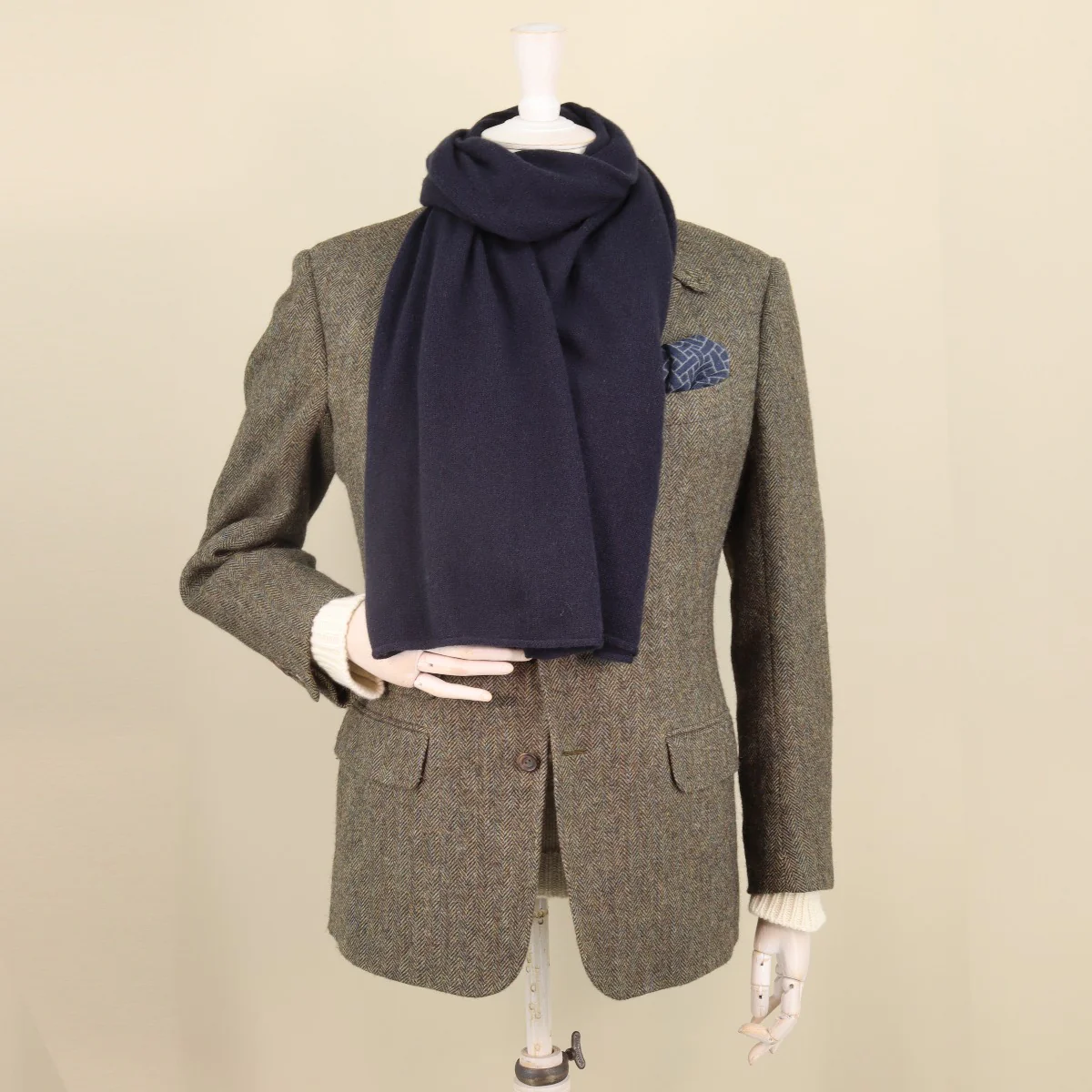 Cashmere Knitted Scarf In Dark Navy - Image 2