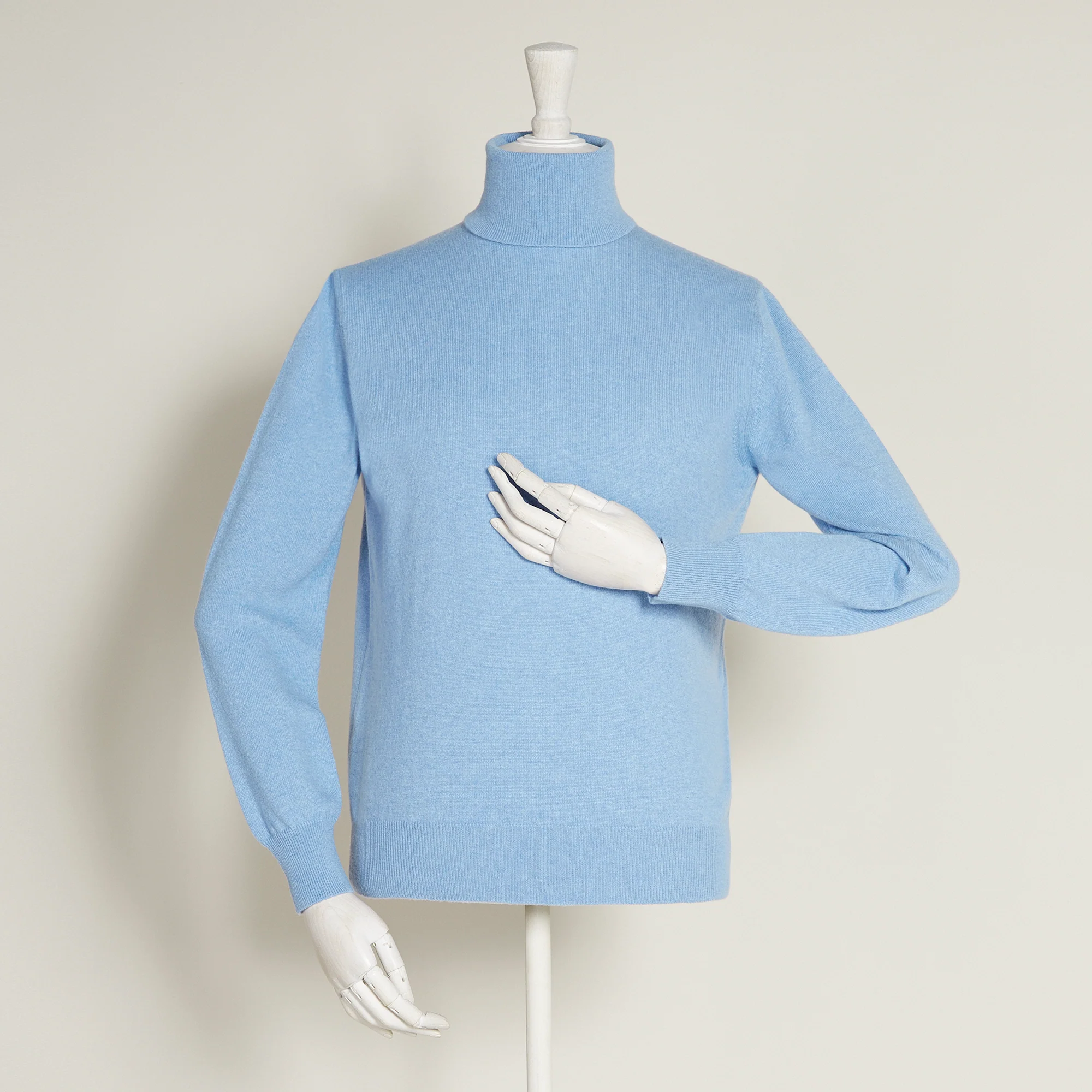 Cashmere Roll Neck Sweater In Sky