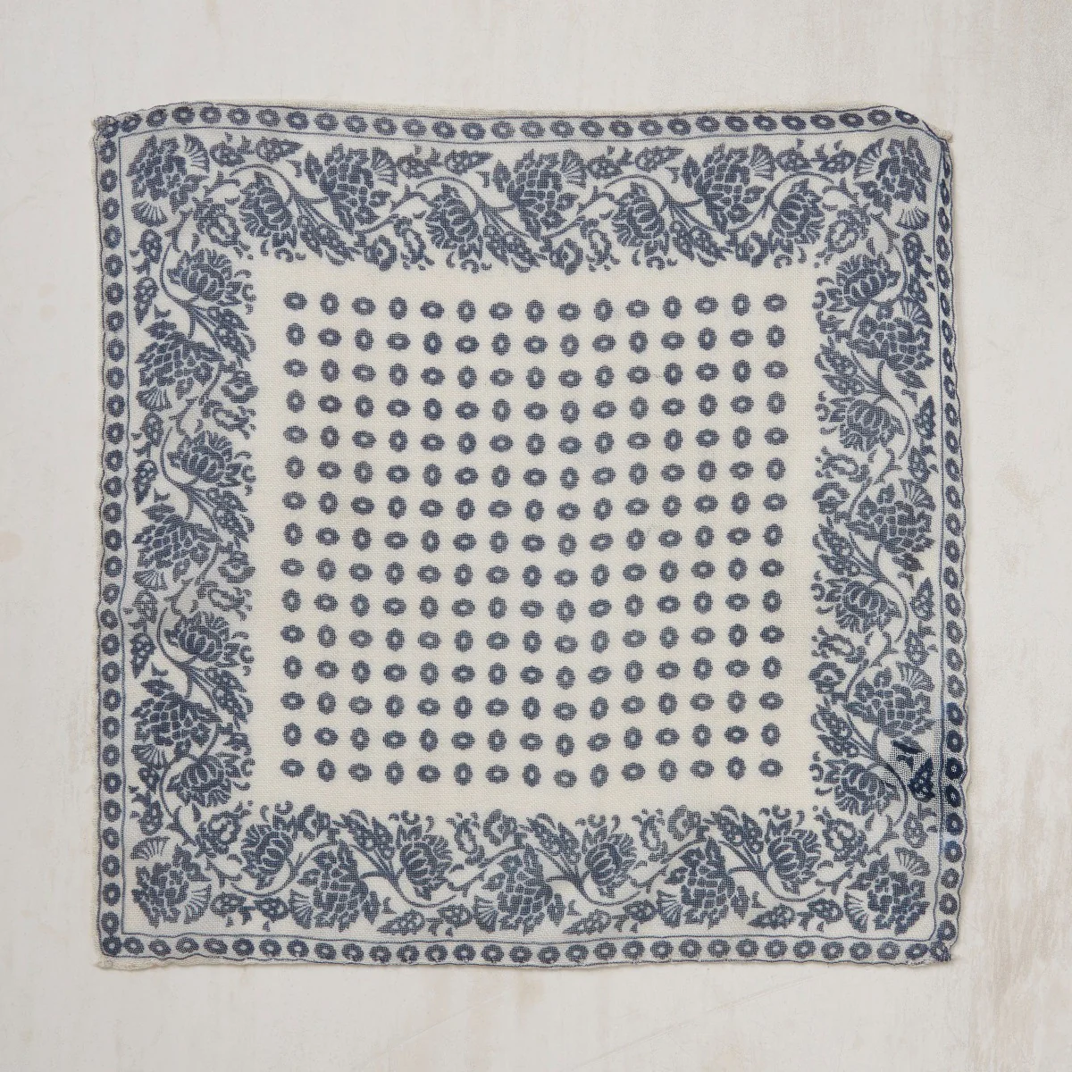 Cashmere And Silk Provence Geometric Pocket Square In Denim