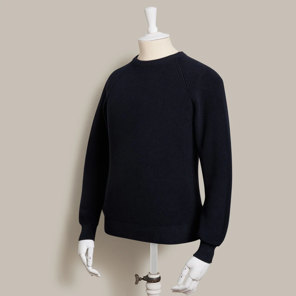 Ribbed Cotton Raglan Sleeved Sweater In Dark Navy - Image 2