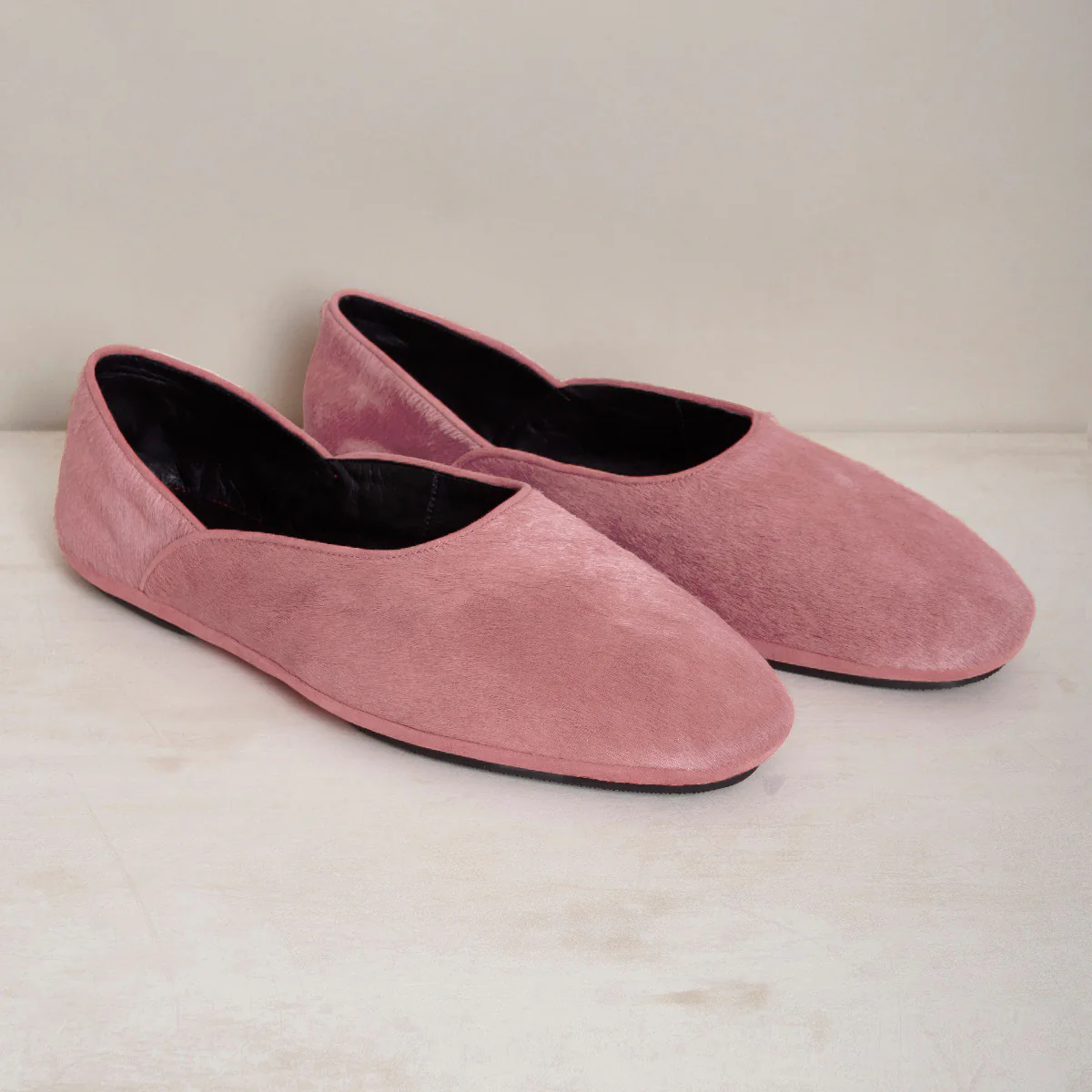 George Cortina For Anderson & Sheppard Women's Narrow Pony Print Slippers In Light Pink - Image 2