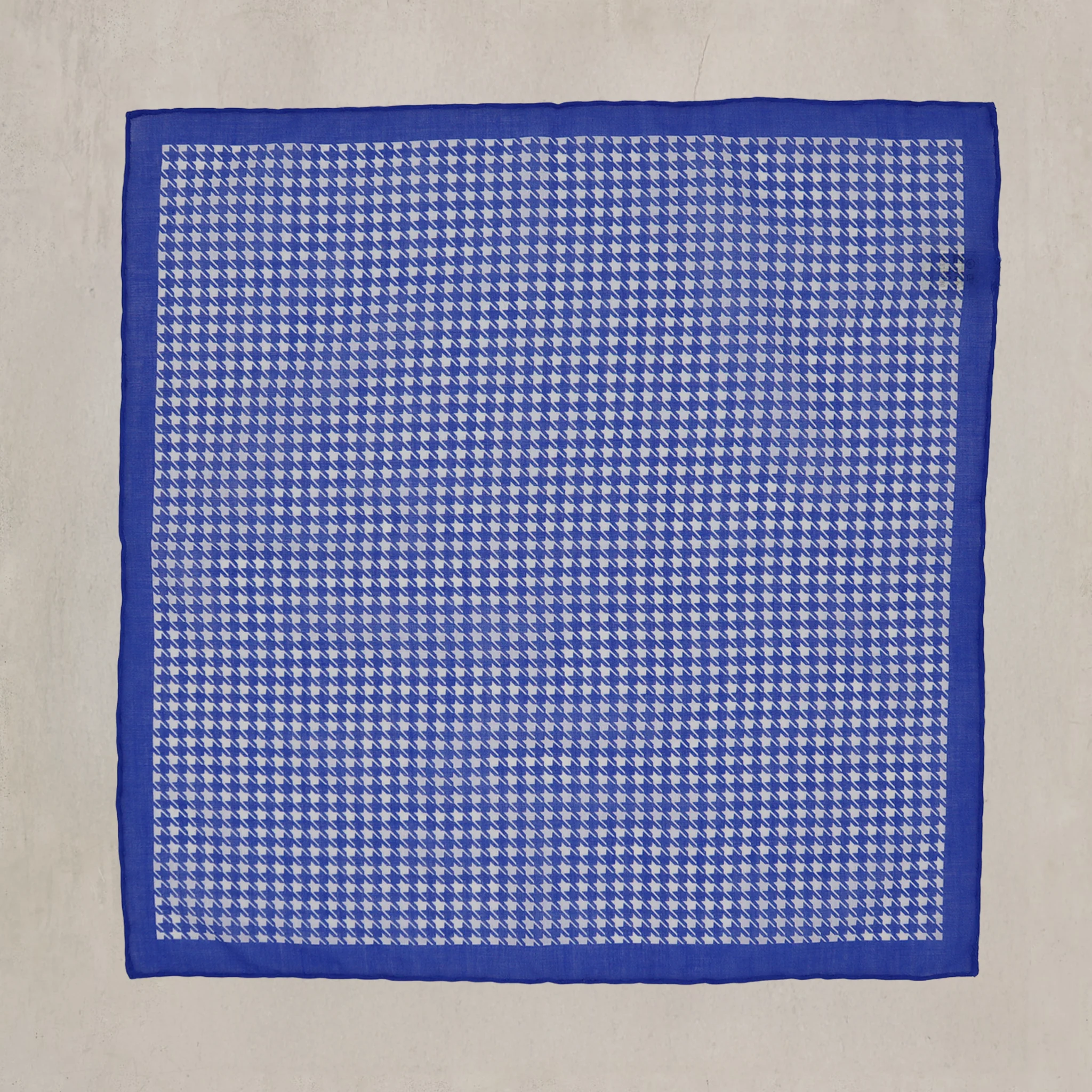 Houndstooth Print Cotton Pocket Square in Blue