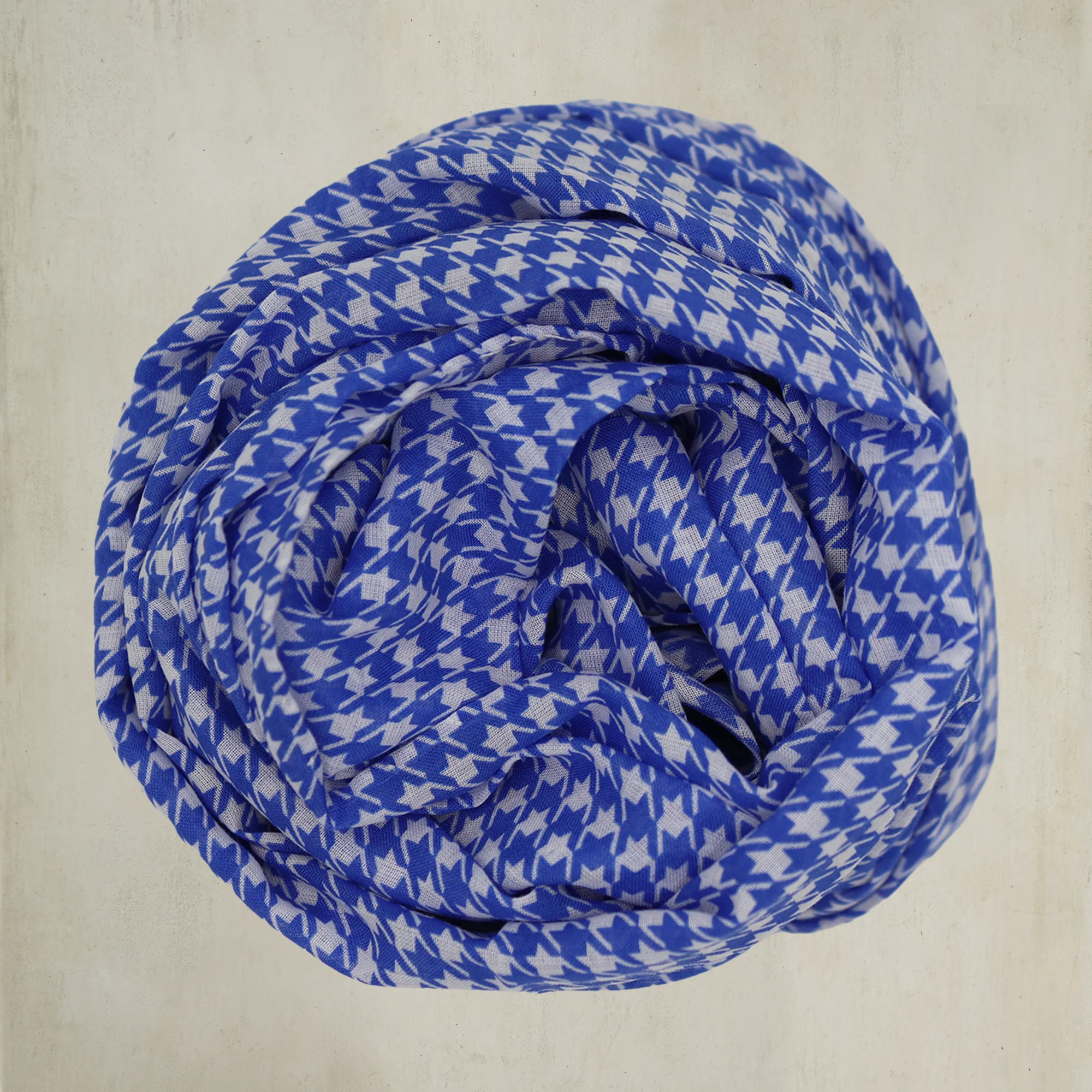 Houndstooth Print Cotton Scarf in Blue