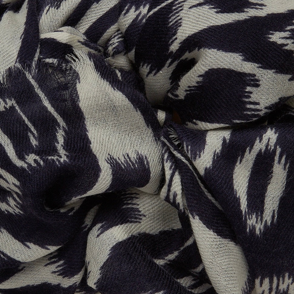 Cashmere and Silk Ikat Scarf In Navy - Image 4