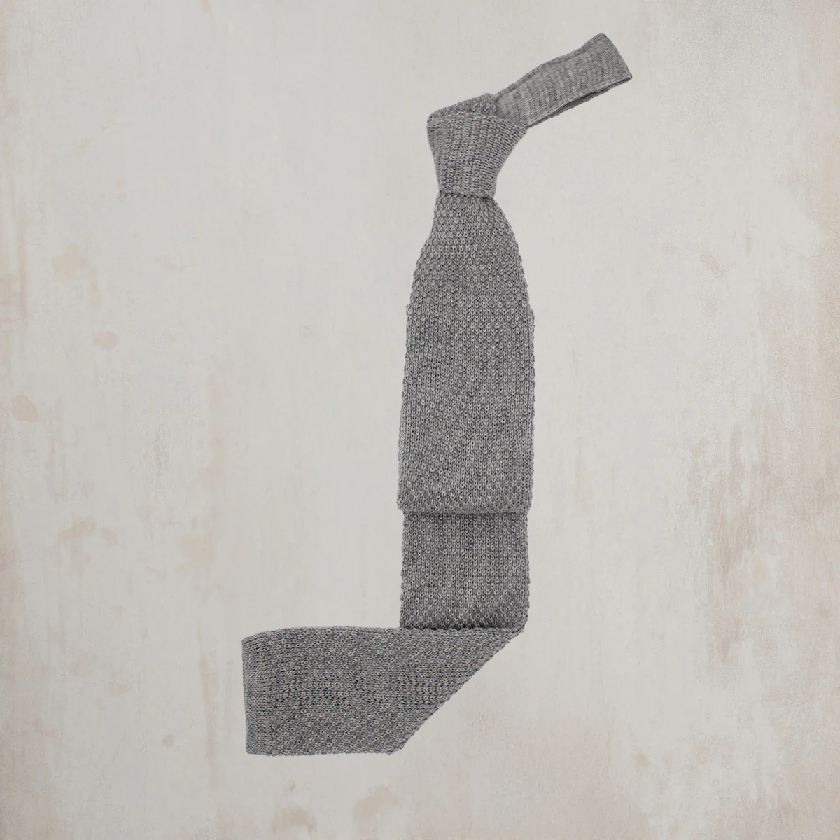 Knitted Woollen Tie in Light Grey - Image 2