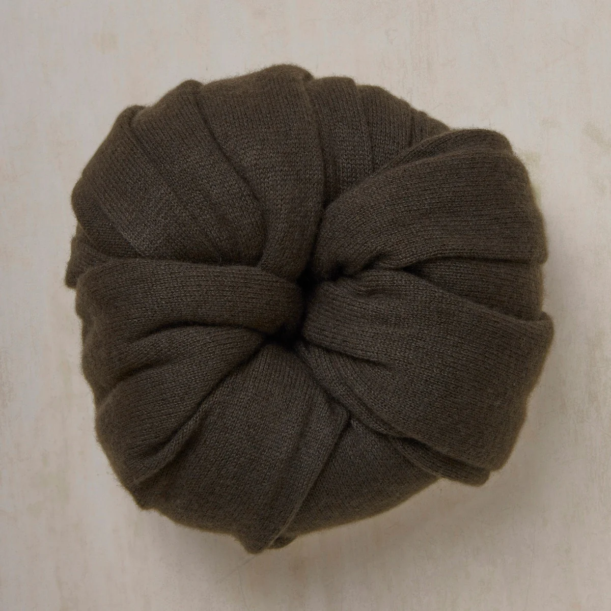 Large Knitted Cashmere Scarf In Chocolate