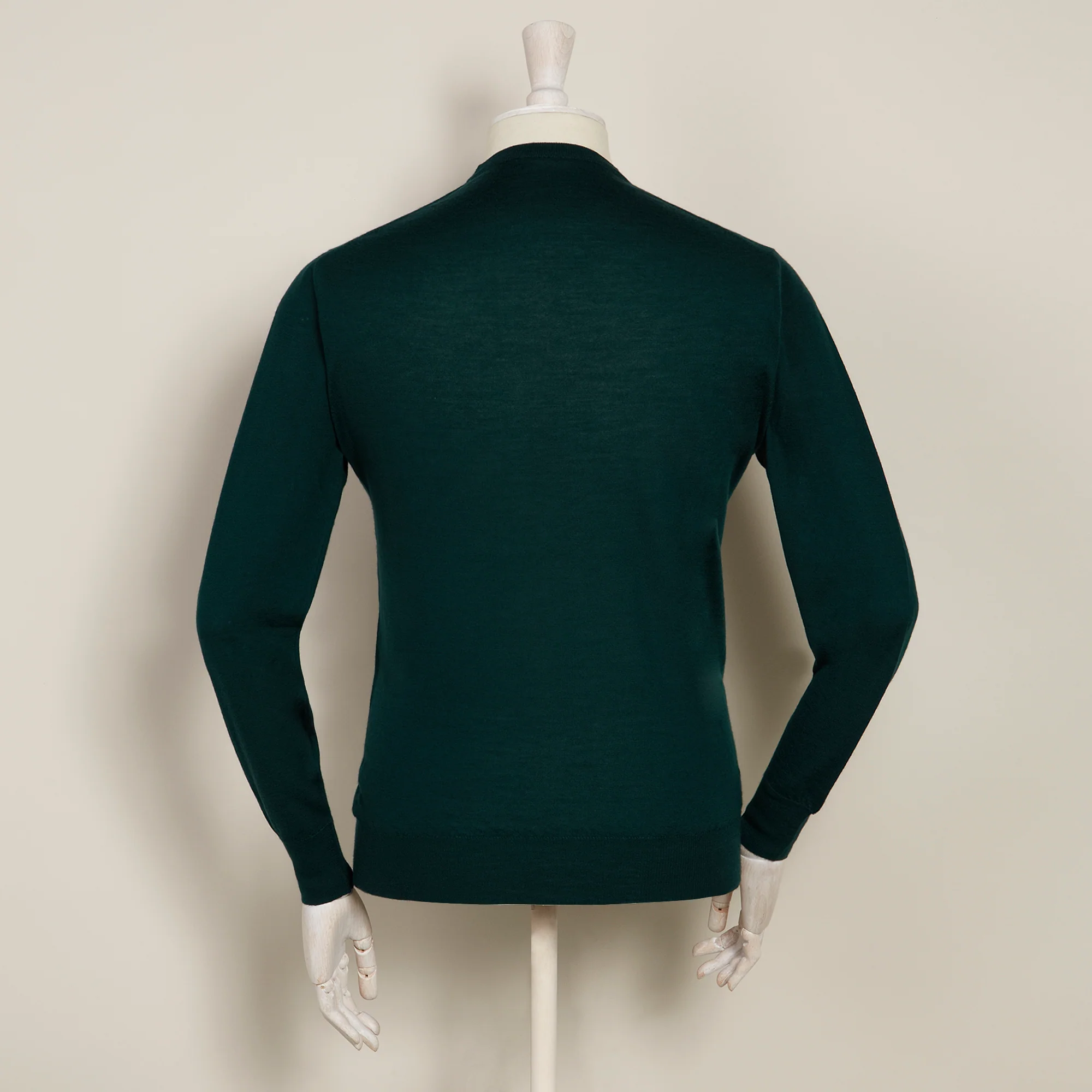 Lightweight Cashmere Crew Neck Sweater In Green - Image 3
