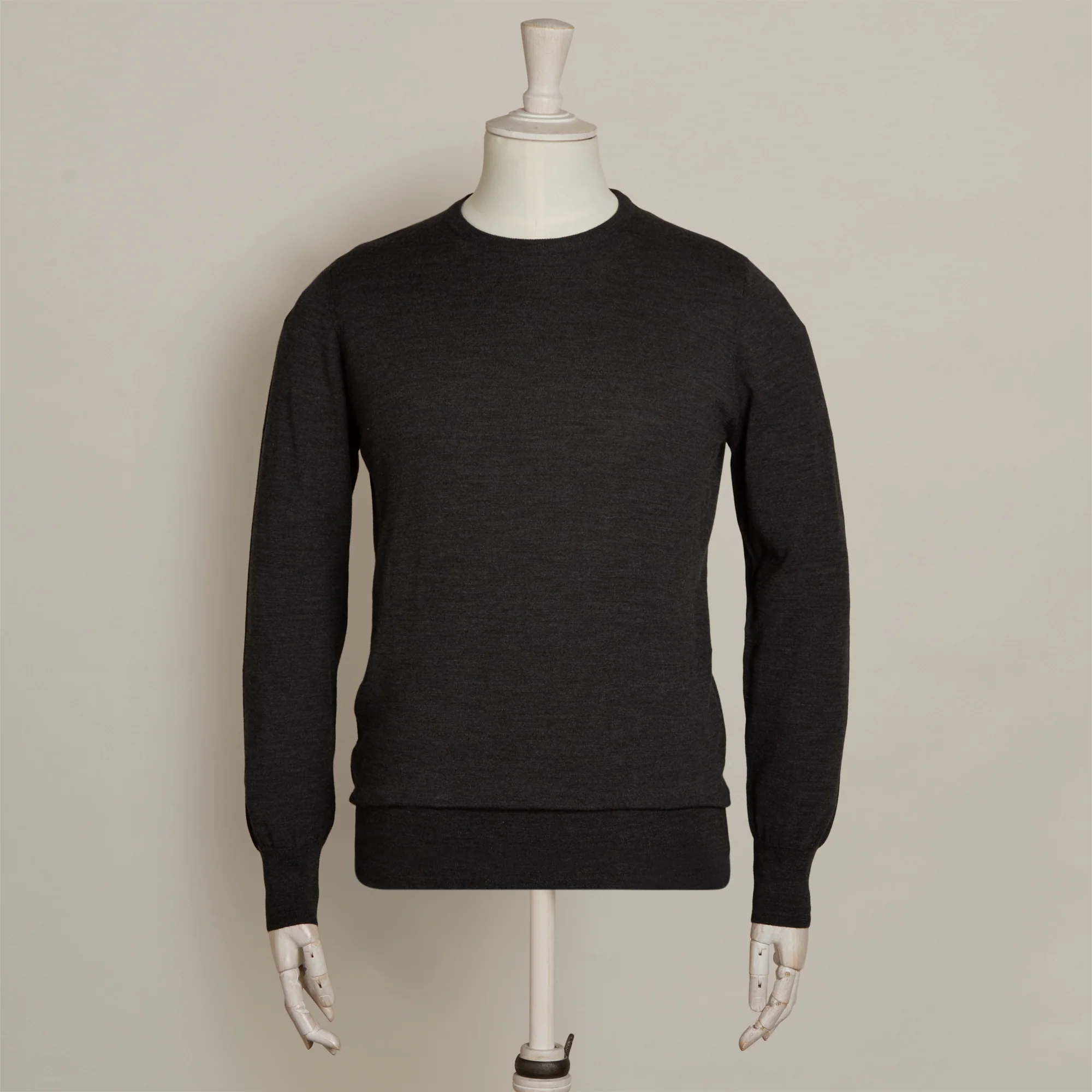 Lightweight Merino Crew Neck Sweater In Charcoal