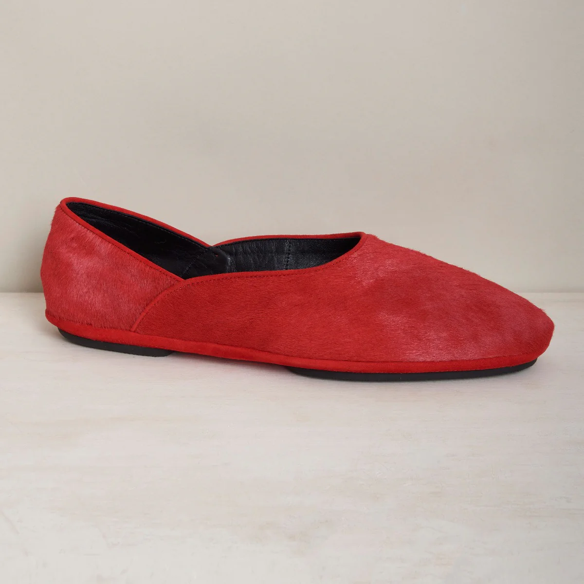 George Cortina For Anderson & Sheppard Plain Pony Hair Slippers In Dark Red - Image 4