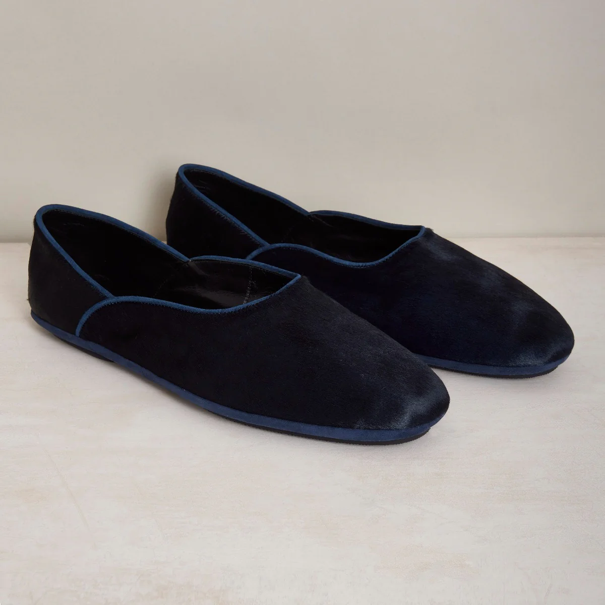George Cortina For Anderson & Sheppard Plain Pony Hair Slippers In Navy - Image 2