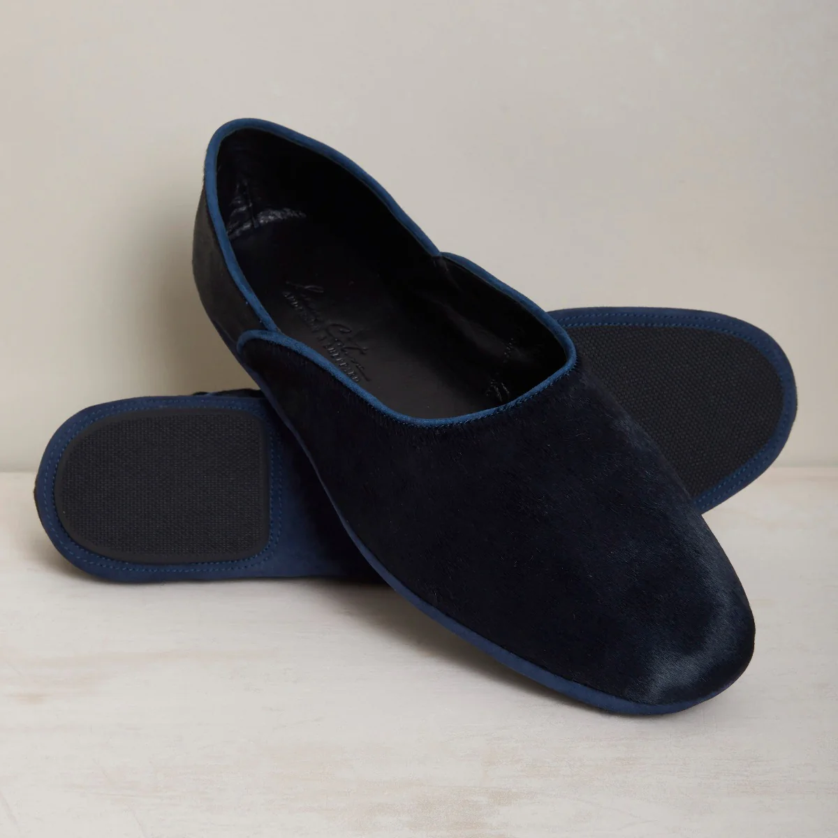 George Cortina For Anderson & Sheppard Plain Pony Hair Slippers In Navy - Image 3