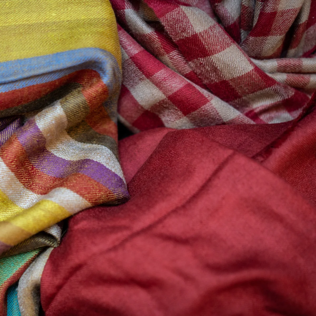 Plain Twill Cashmere Scarf In Dark Red - Image 3
