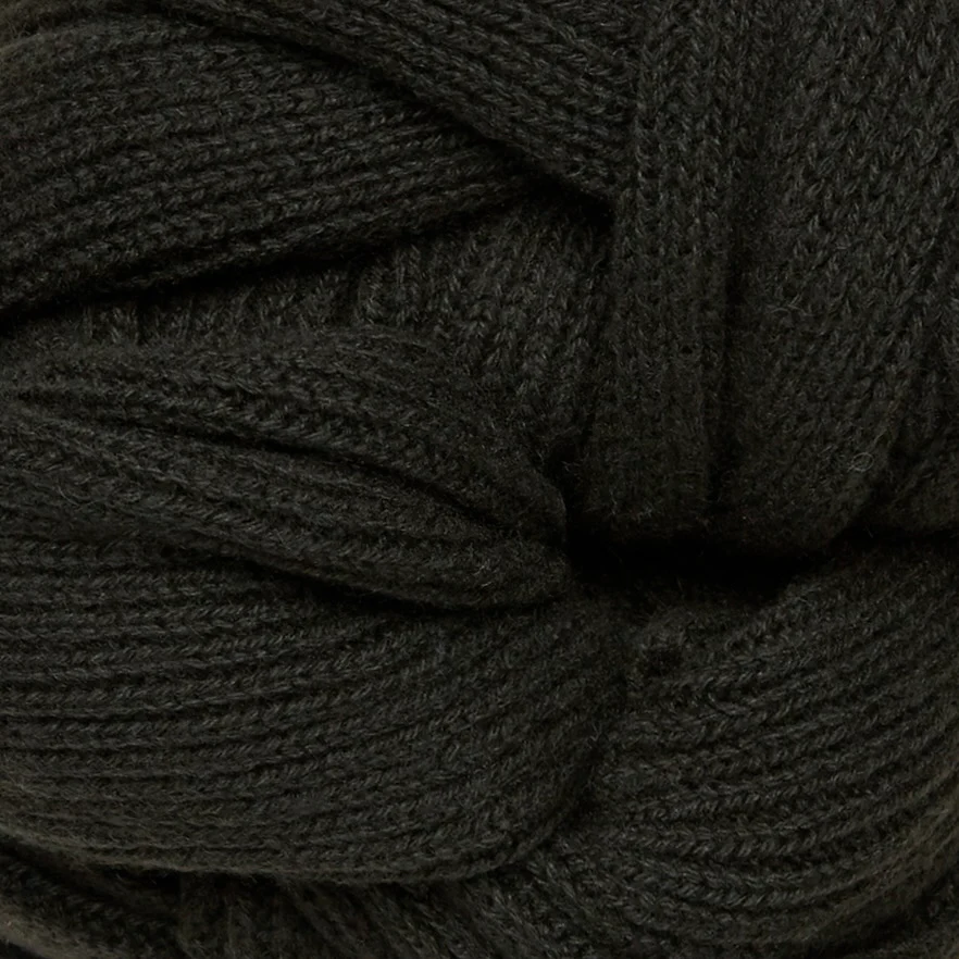 Ribbed Cashmere Scarf In Dark Green - Image 3