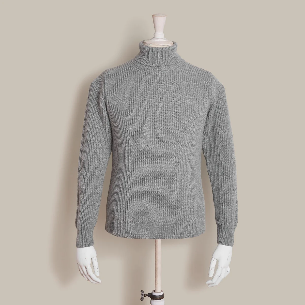 Ribbed Cashmere Blend Roll Neck In Grey