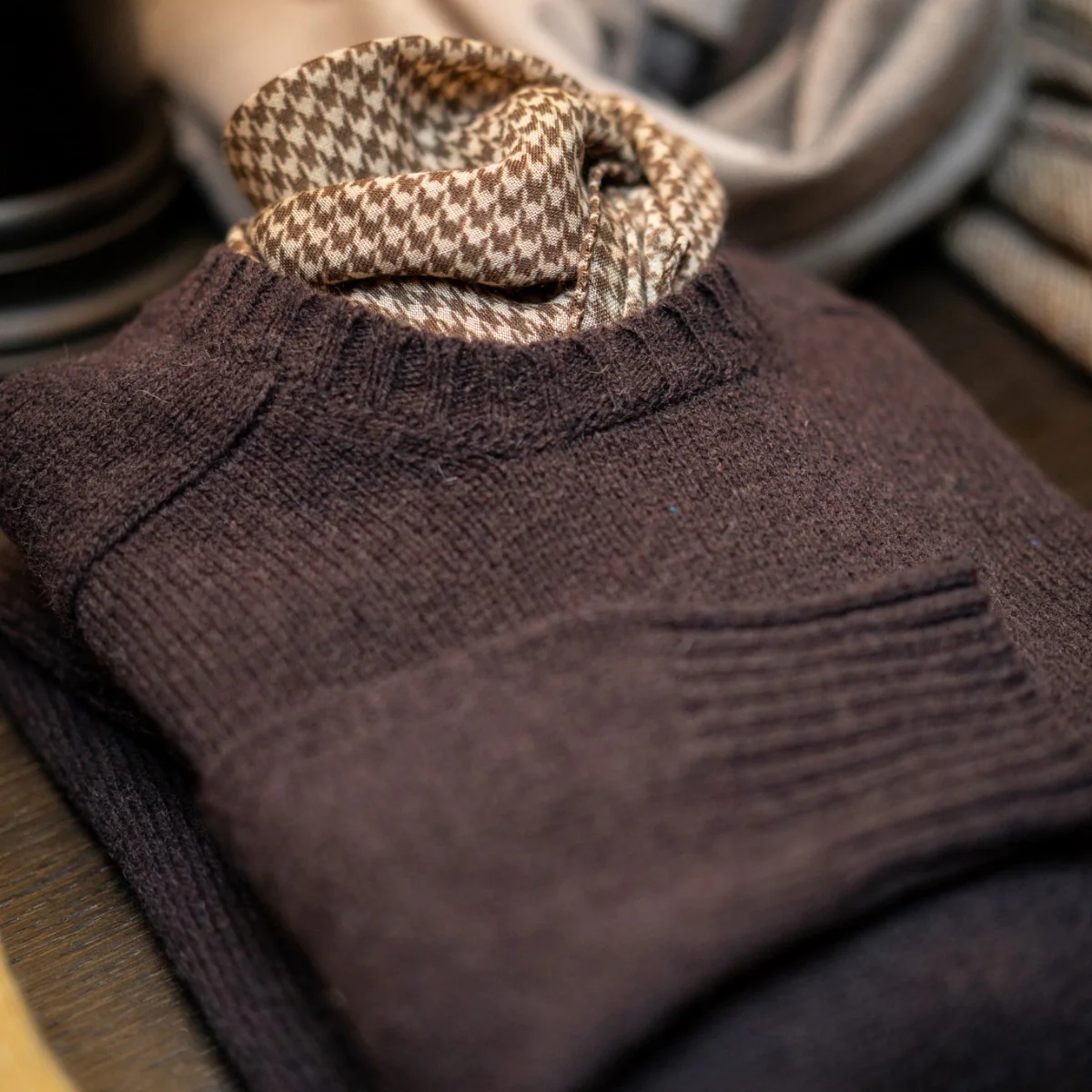Shetland Sweater In Dark Brown - Image 4