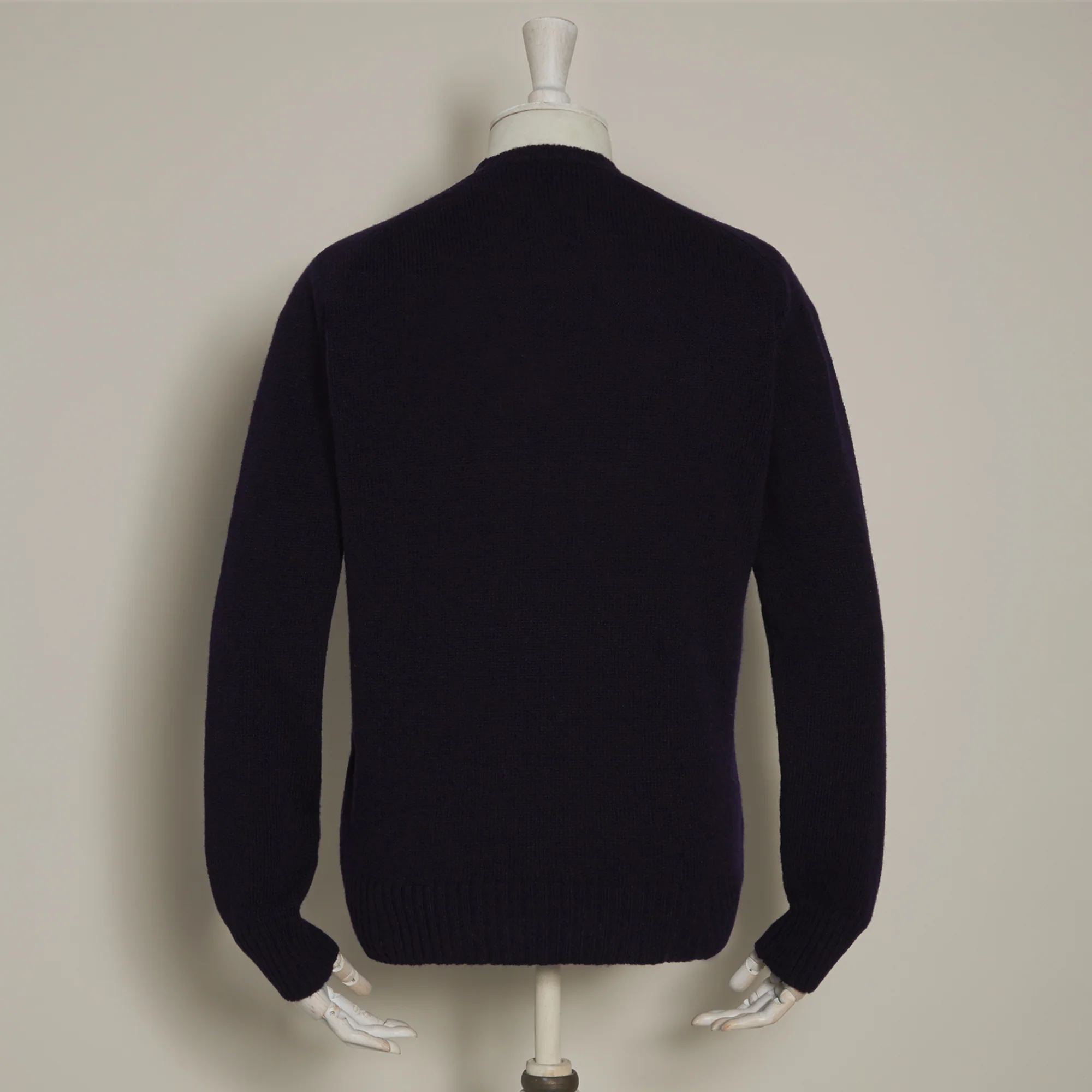 Shetland Sweater In Dark Navy - Image 3