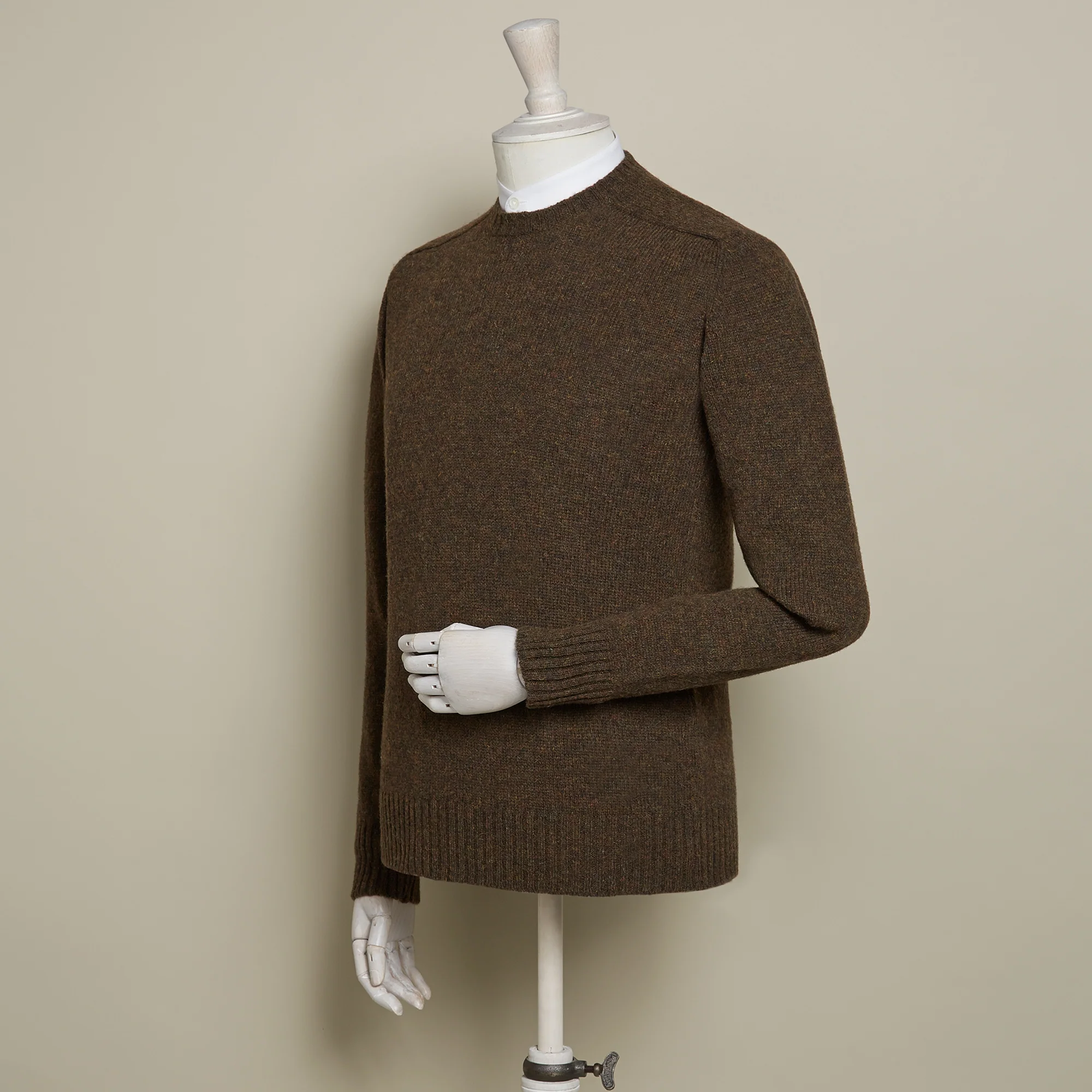 Shetland Sweater In Moss Brown - Image 3