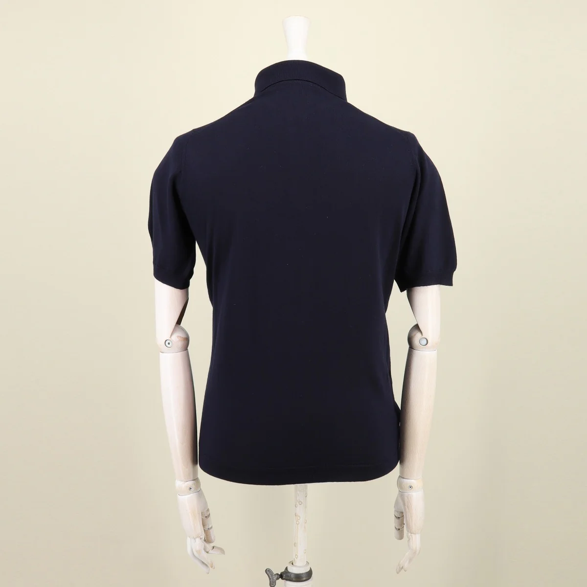Short Sleeve Lightweight Merino Polo Shirt In Navy - Image 3