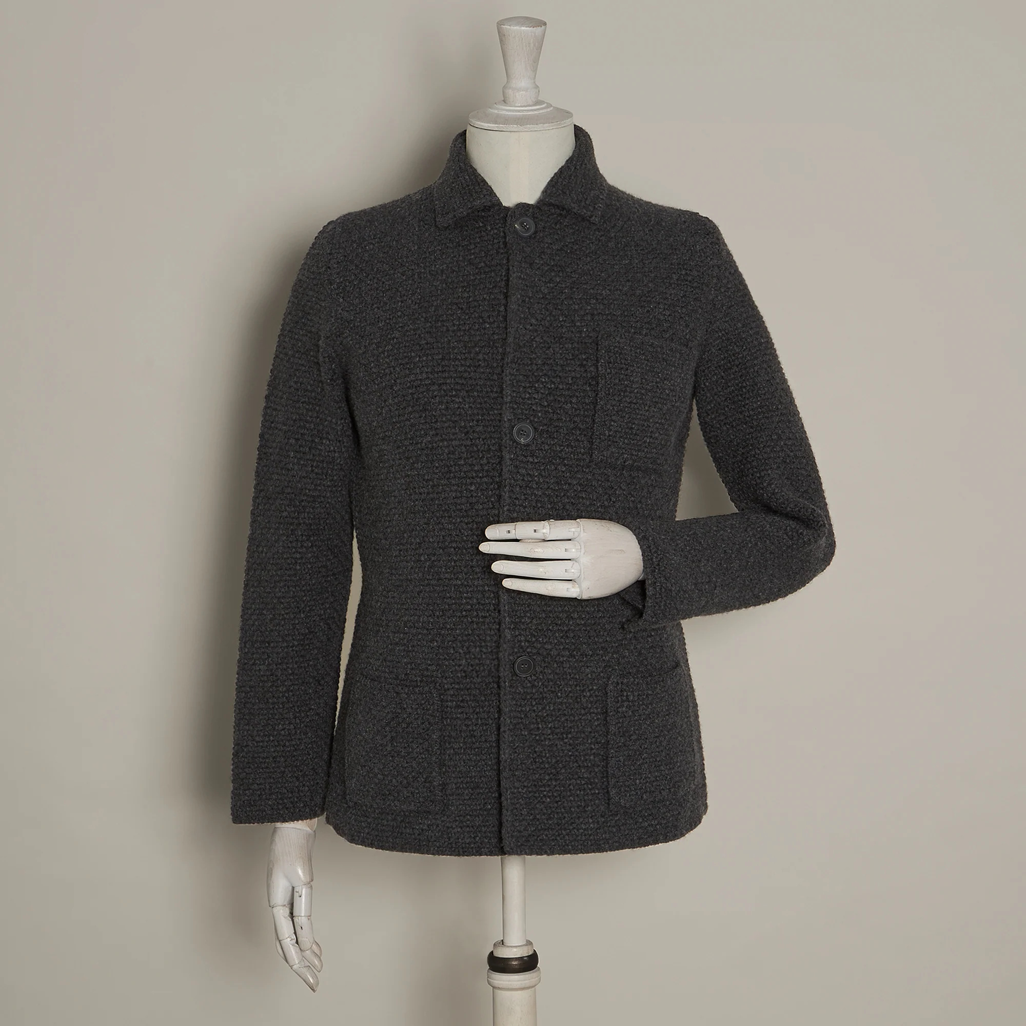Single Breasted Cashmere and Merino Knitted Jacket In Charcoal