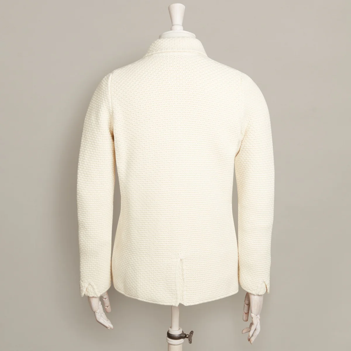Single Breasted Cashmere and Merino Knitted Jacket In Cream - Image 3