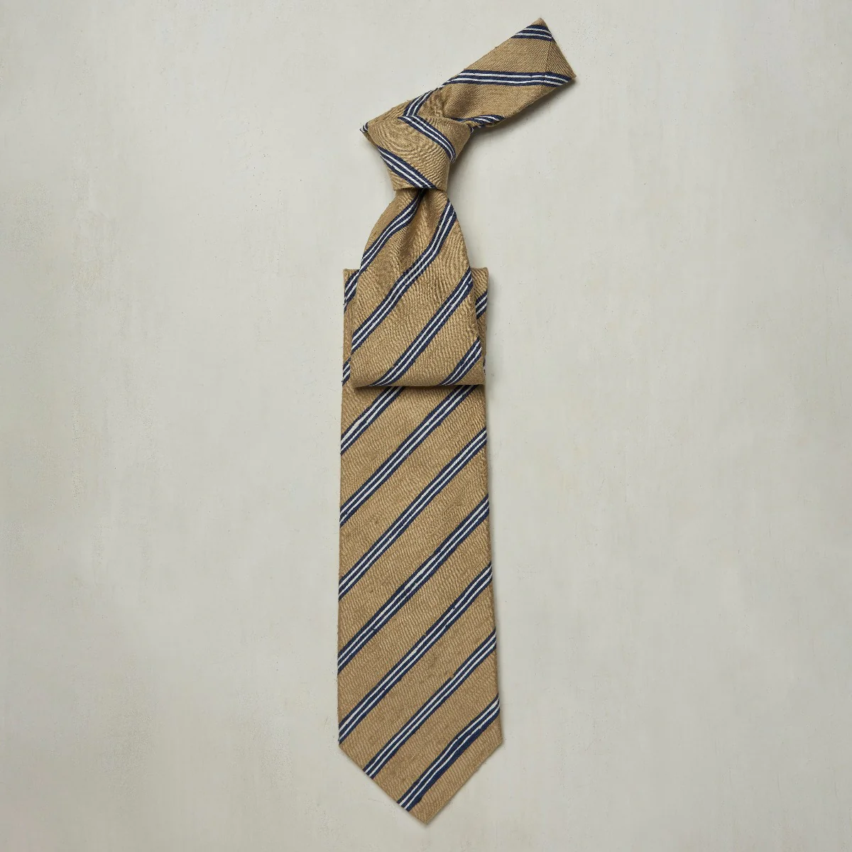Textured Silk Tie With Diagonal Stripe in Gold and Navy