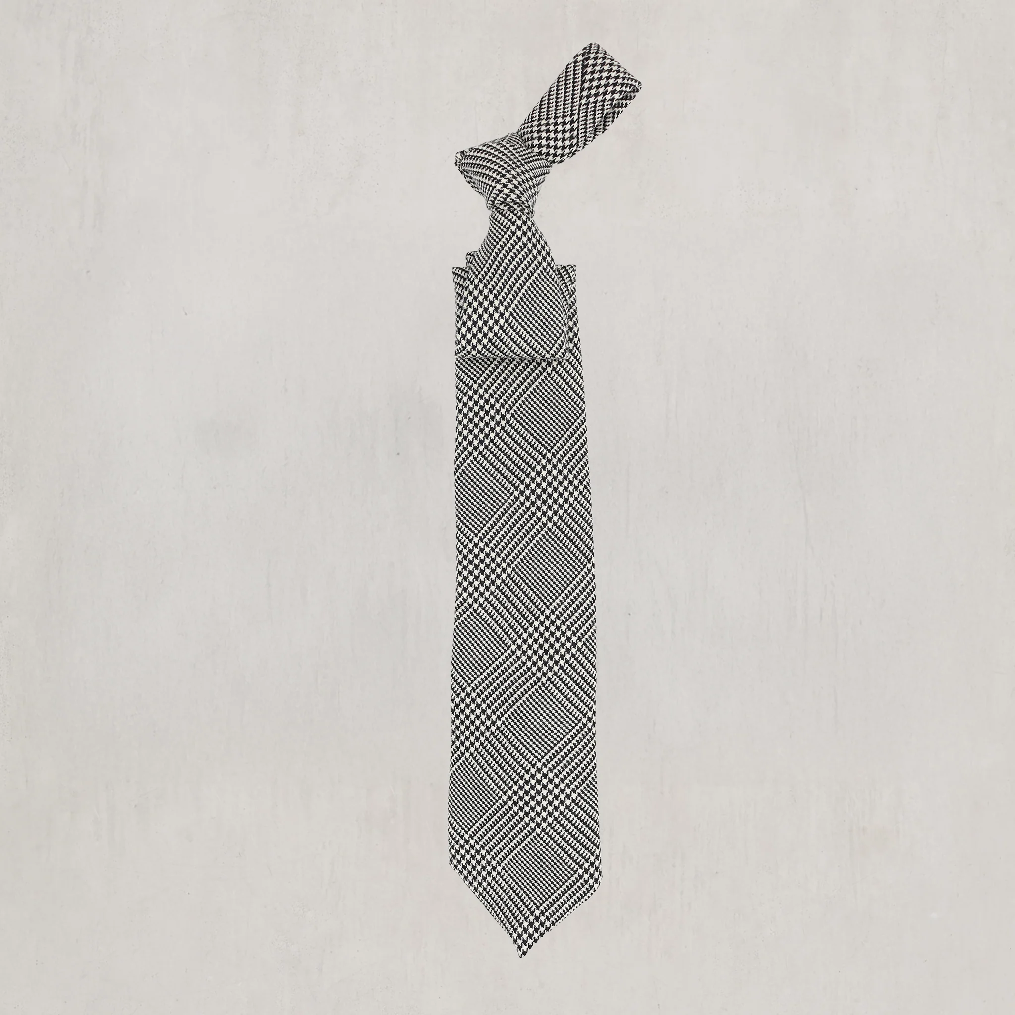 Woollen Prince of Wales Tie in Black and White