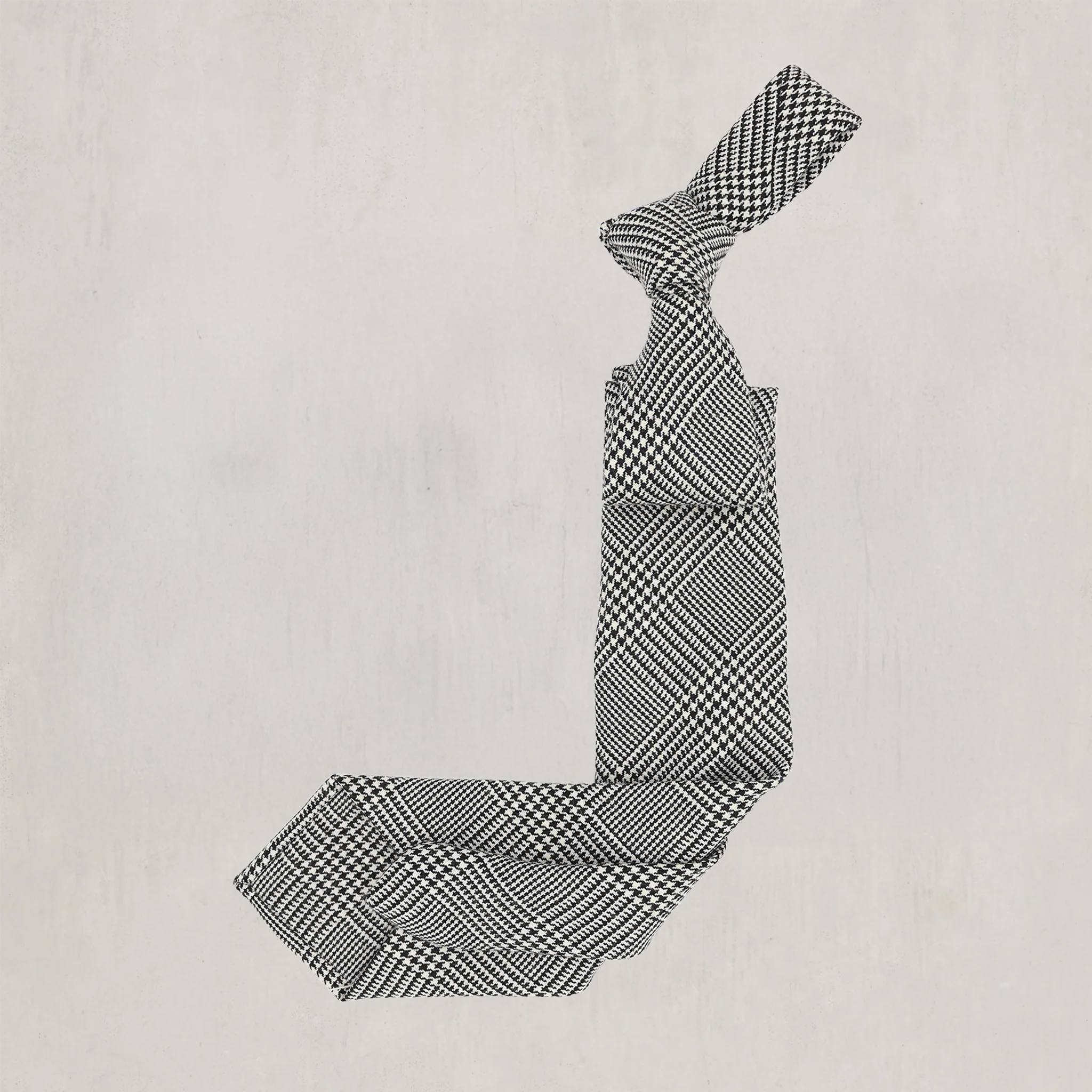 Woollen Prince of Wales Tie in Black and White - Image 2